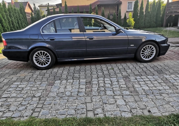 BMW Seria 5 cena 19900 przebieg: 349324, rok produkcji 2002 z Trzebinia małe 121